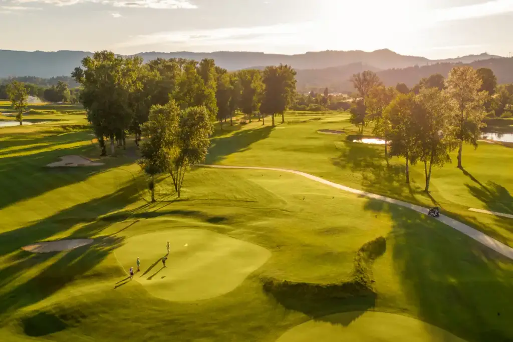 Bar Run Golf & RV Resort, Roseburg, OR