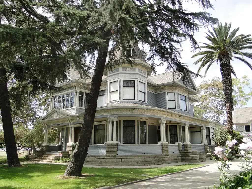 Bembridge House, Long Beach, CA