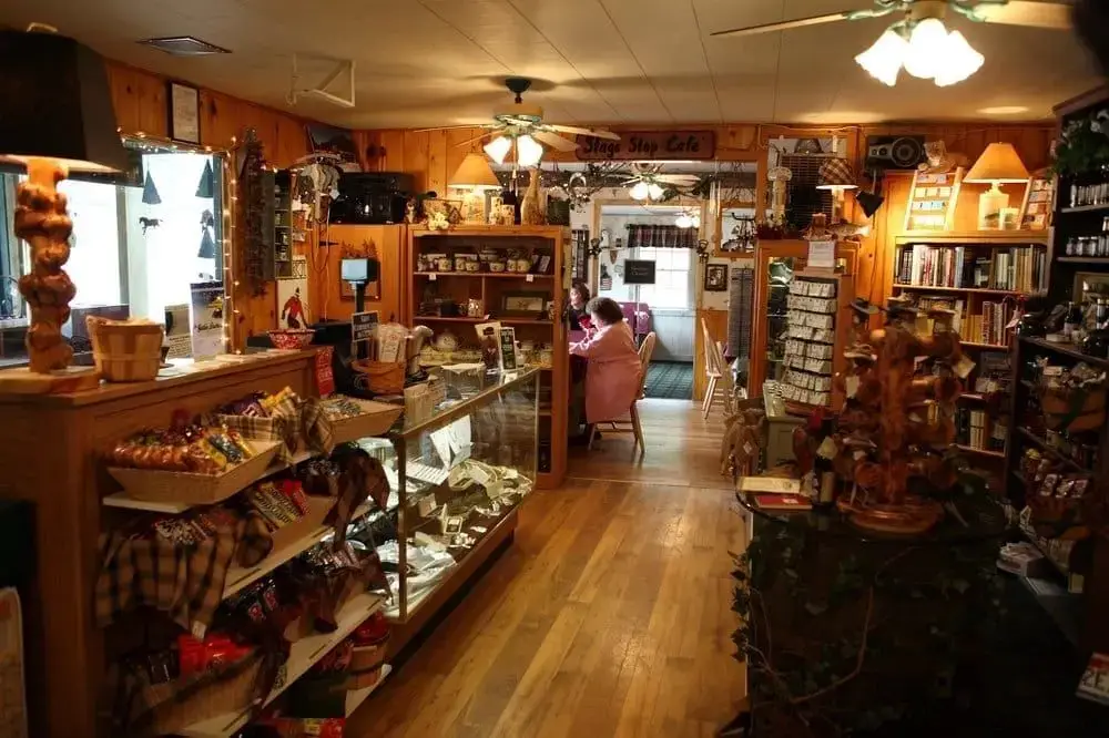 Cheyenne Crossing, Lead, SD