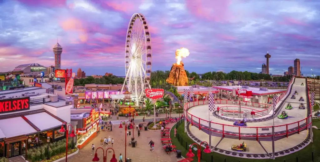 Clifton Hill, Niagara Falls, ON