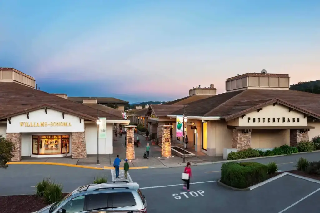 Del Monte Center, Monterey, CA