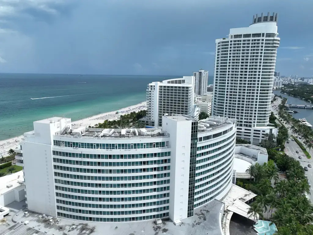 Fontainebleau Miami Beach, Miami Beach, FL