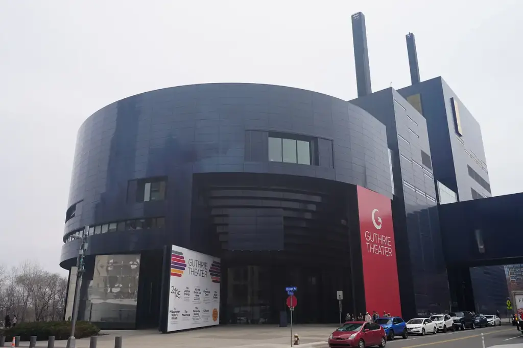 Guthrie Theater, Minneapolis, MN