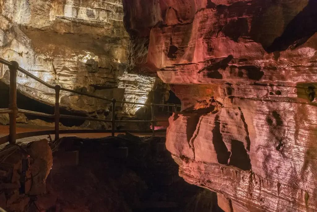 Howe Caverns, Howes Cave, NY