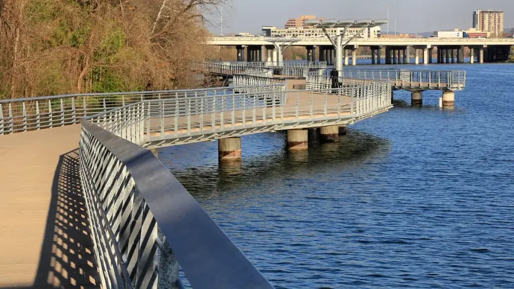 Lady Bird Lake Hike-and-Bike Trail, Austin, TX
