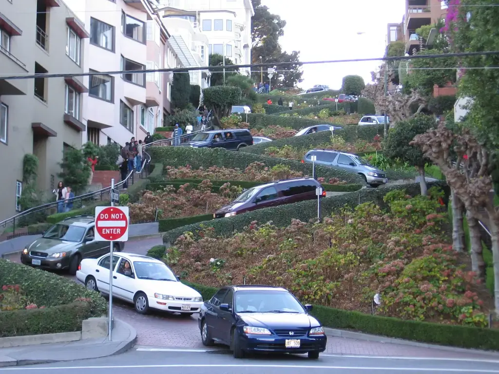 Lombard Street, San Francisco, CA