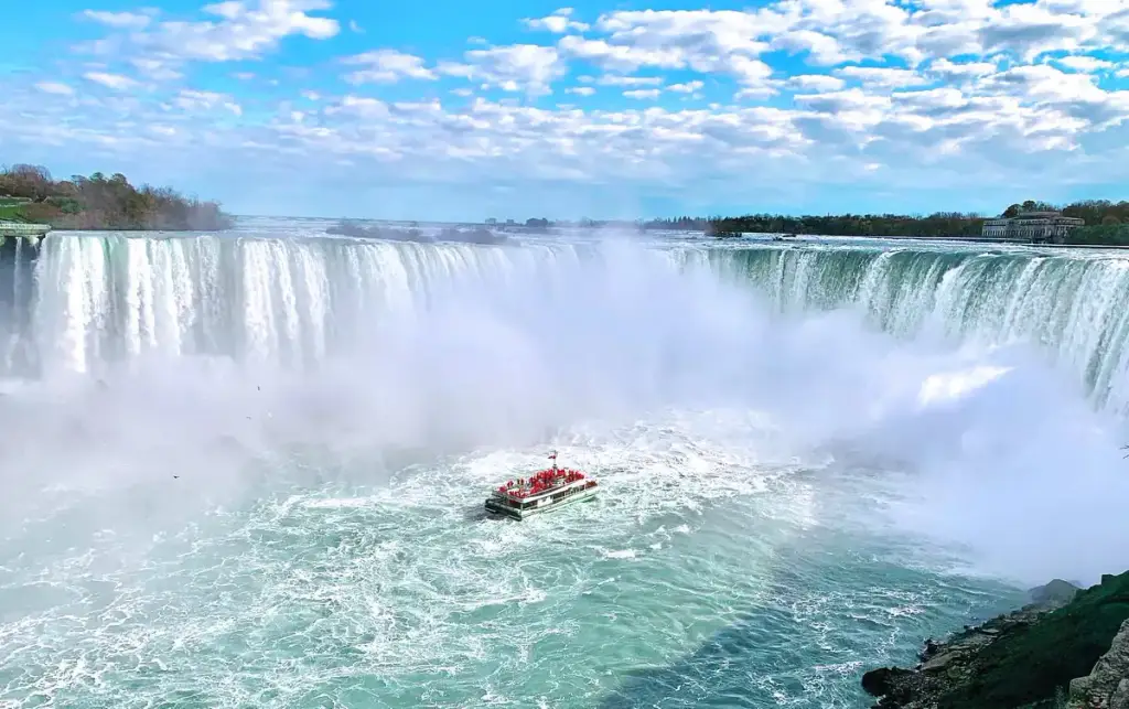 Niagara City Cruises, Niagara Falls, ON