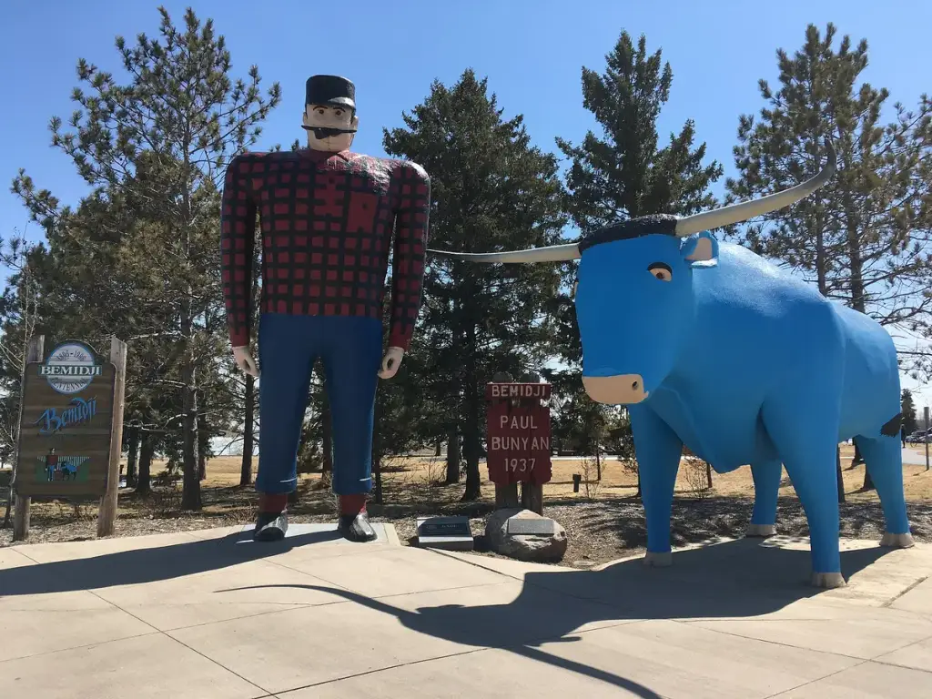 Paul Bunyan and Babe the Blue Ox, Bemidji, MN