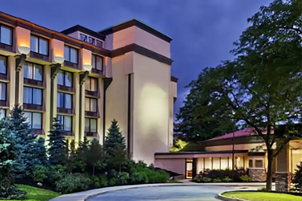 Ramada by Wyndham Cleveland Independence, Independence, OH