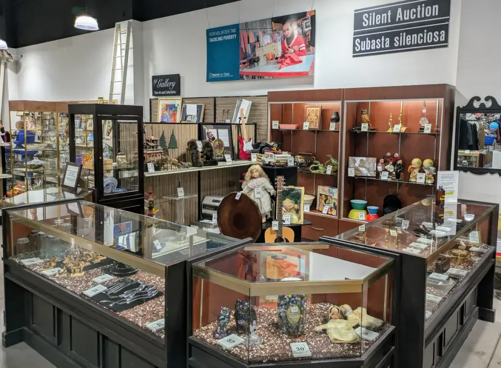 Re-Uzit Shop of Ephrata, Ephrata, PA