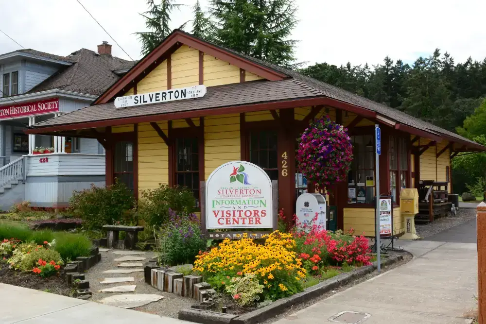Silverton Chamber of Commerce & Visitor Center, Silverton, OR