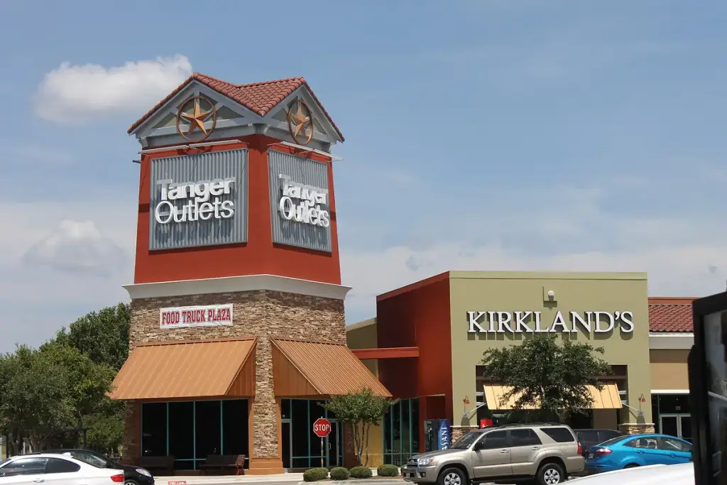 Tanger Outlets San Marcos, San Marcos, TX