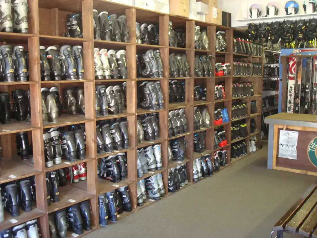 The Ski Renter, Mammoth Lakes, CA