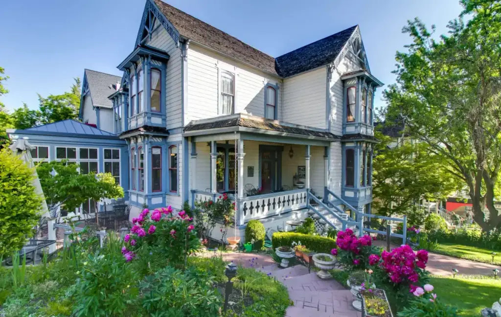 The Winchester Inn, Ashland, OR