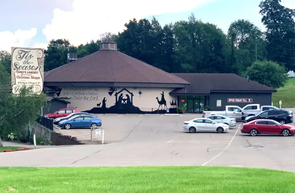 'Tis the Season, Millersburg, OH