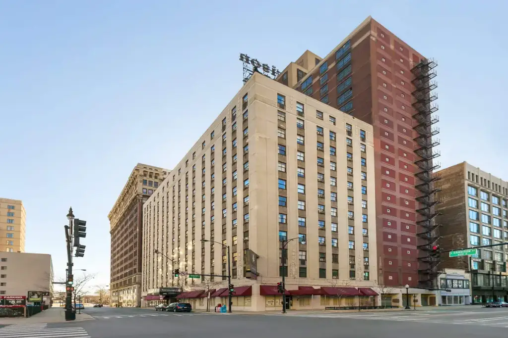 Travelodge by Wyndham Downtown Chicago, Chicago, IL
