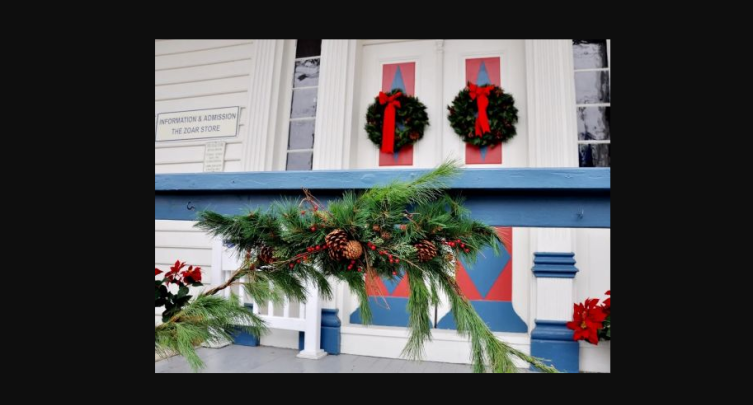 Zoar Christmas Tours
