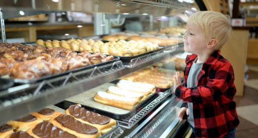 Dutch Valley, Theater & Shops